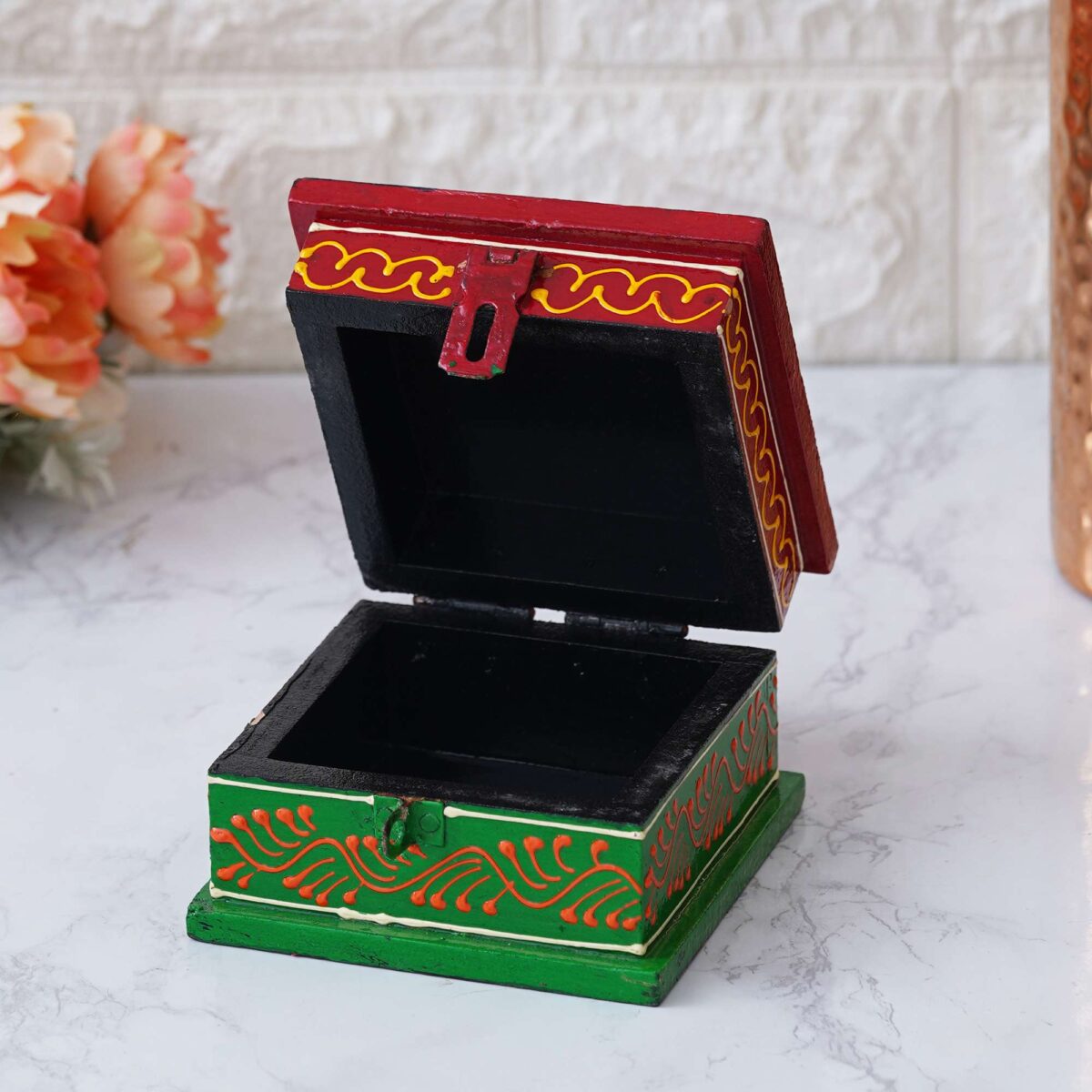 Wooden jewellery box